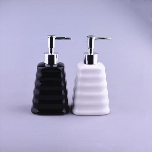 1PC Pressing Carved Resin Refillable Cream Lotion Dispenser Bottles Container for Cosmetic Shampoo Liquid Soap Shower Gel