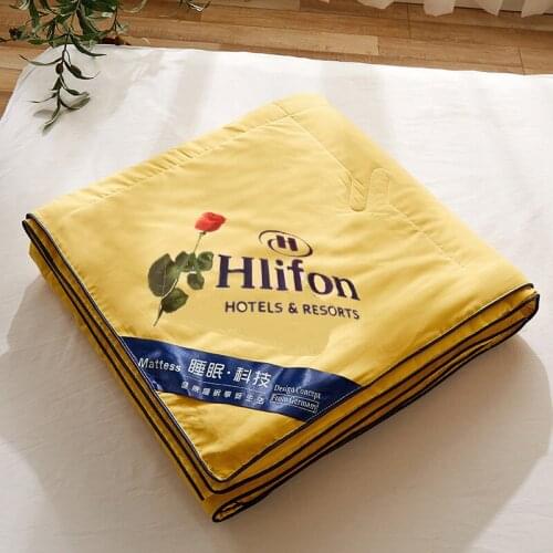 2021 The summer quilt was air-conditioned and was thinned by the soy fiber quilt by the students