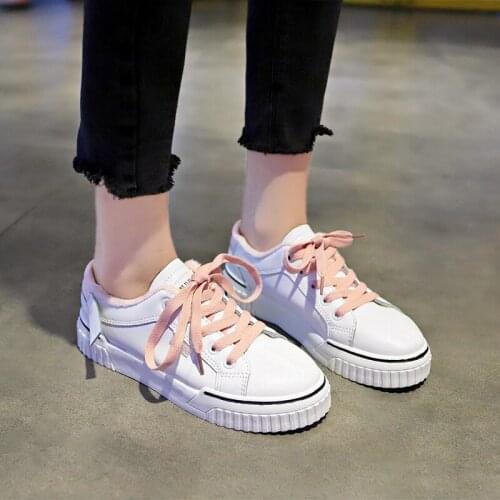 Fashion Plus Velvet Warm White Shoes Women 2019 Winter New Student Running Shoes Wild Street Shooting Casual Cotton Shoes Women