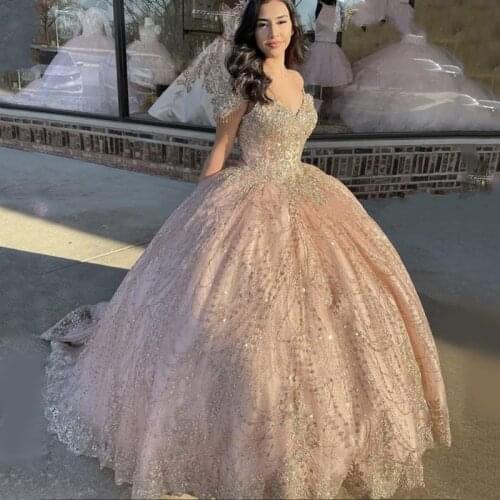 Light Pink Quinceanera Dress V-Neck Cap Sleeve Lace Appliques Sequins Prom Party Princess Ball Gown Sweet 16 Vestidos De 15 Años