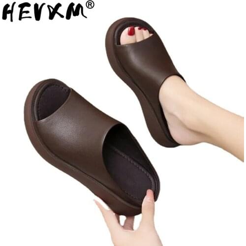2021 New Womens Summer Flat Slippers Round Toe Sandals High Heel Open Toe Platform Sandals Woman Beach Slippers Black brown