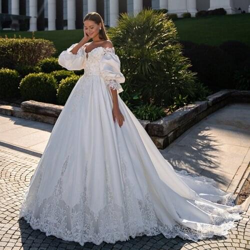 Satin Bridal Sleeves White Lace Appliqued Edge Long Wedding Puff Sleeves Detachable Bridal Bicep for Elegant Wedding Accessories