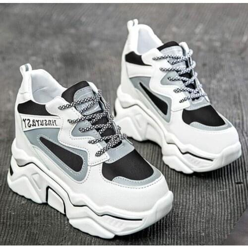 Winter Warm Platform Woman Snow Boots Plush Female Casual Sneakers Faux Suede Leather Female Snowboots Warm Shoes