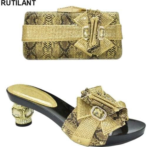 Latest Design Women Italian African Party Pumps Shoes and Bag Set Decorated with Rhinestone Women Shoe and Bag for Nigeria Party