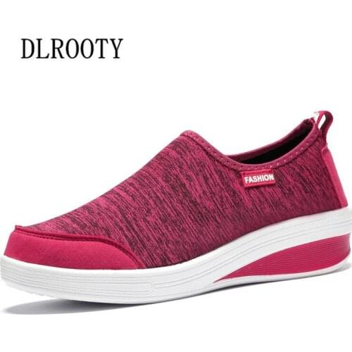 Women Flat Casual Shoes 2018 Autumn Fashion Outdoor Breathable Couple Slip On Shoes Woman Platform Mesh Round Toe Plus Size