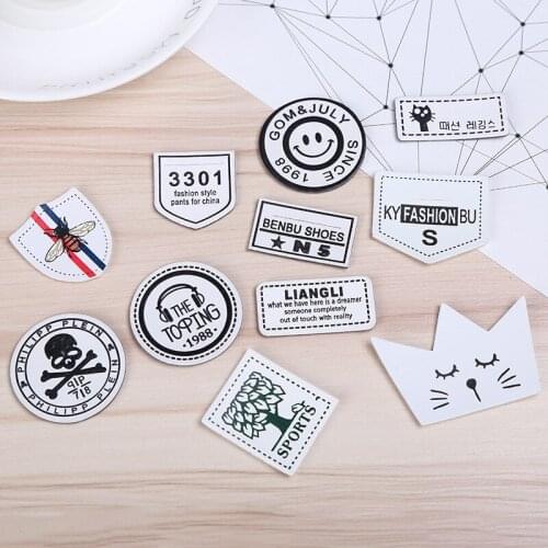 Factory private customzied Screen printing PU leather labels sewing on clothes handmade leather sign jeans label designs free