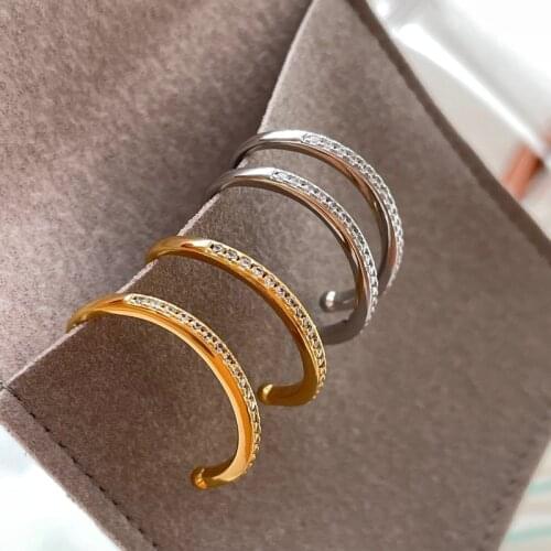 Light luxury simple niche retro new two-color ear clip earrings buckle female