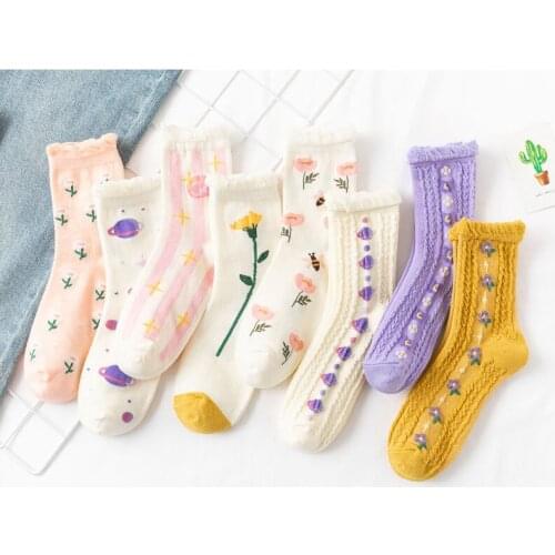 Women Cute Socks Flowers Japanese Style Fancy Chic Mid-Socks Girls Cotton Footwear Mujer