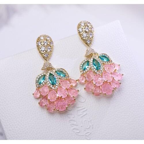 European and American Heavy Industry Atmospheric Grape Earrings Ice Cracked Pink Green Leaves Exaggerated Personality Earrings