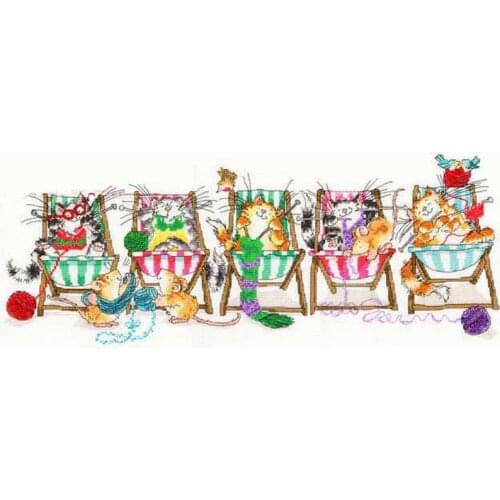 Top Quality lovely counted cross stitch kit bothy threads exotic cats kitties animal, a row of cats knitting sweater