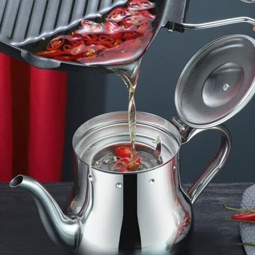 Stainless Steel Teapot with Filter Kitchen Oil Filter Pot Liquid Seasoning Container Coffee Holder Tea Kettle Induction