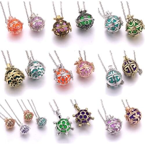 Luxury Style Perfume Diffuser Necklace 40 Models Optional Necklace Perfume Aromatherapy Jewelry Suitable to Ladies Surprise Gift