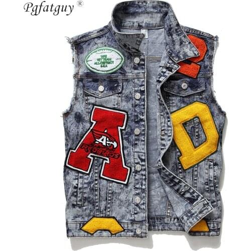 2020 Men Denim Vests Mens Sleeveless Cowboy Jackets Male Vintage Retro Casual Vest Blue Embroidery Letters Waistcoat Plus Size