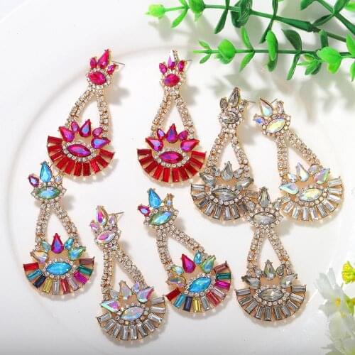 Dvacaman 4 Colors Shiny Charm Glass Crystal Water Drop Earrings for Women Luxury Full Rhinestone Dangle Earrings Jewelry Wedding
