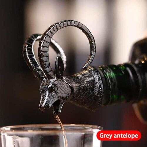 1Pcs Wine Pourer Zinc Alloy Deer Elk Lion Bull Head Wine Stopper Drinks Bar Tools Night Club Bar Accessories