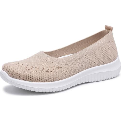 Mesh Shoes Women Summer Old Beijing Cloth Shoes Womens Shoes Breathable Hollow Mesh Casual Sneakers Women Middle-aged Mom Shoes