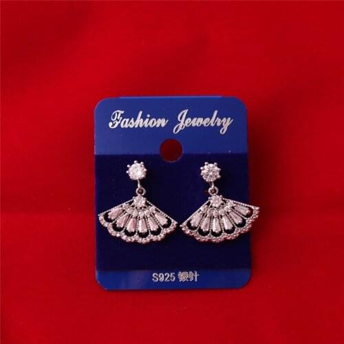 Female Earrings Fan Shape Design Sparkling Crystals High Grade Fascination Jewelry Copper Dropshipping