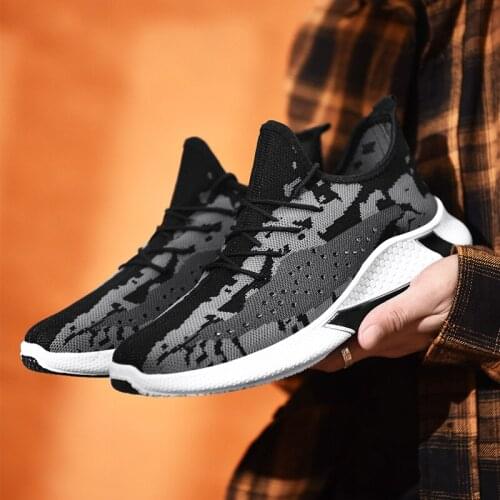 Flying woven mens shoes sports shoes Korean fashion mens casual shoes running shoes 2021 spring new