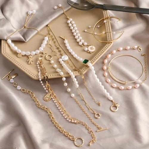 DIEZI Elegant Vintage Baroque Imitation Pearl Bracelet For Women Girls Gold Color Chain Rhinestone Bracelets Bangles Jewelry