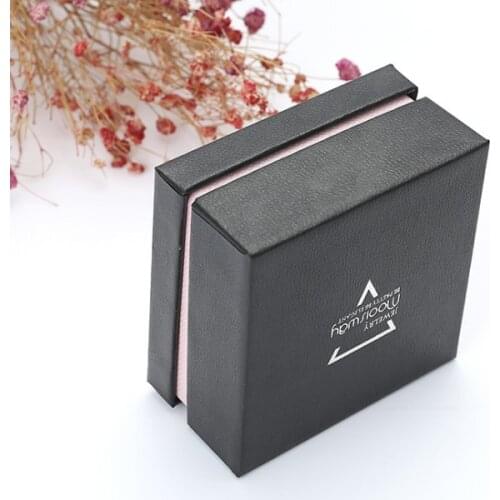 Customized Cardboard paper gift box with magnet，Custom luxury pack clothing packaging gift box ---XP0073