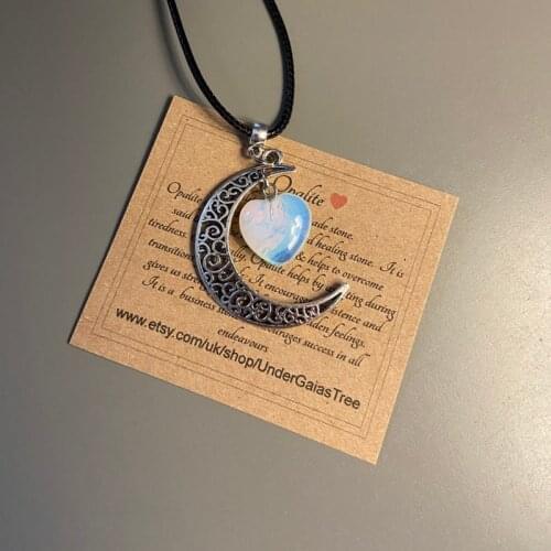 New Filigree Moon Natural Quartz Crystal Heart Chakra Stone Necklace Chain Pendant Women Jewelry Diy Necklace Friends Gifts