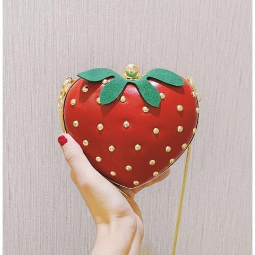 Cute Strawberry Heart Shape Women Clutch Bag Rivet Mini Fashion Ladies Chain Purses and Handbags Female Party Crossbody Bag 2021