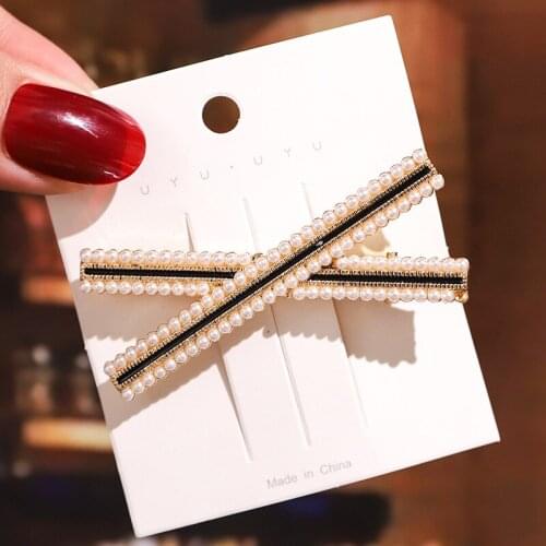 MISANANRYNE New Girls Floral Simple Rhinestone Barrette Hairpins Headwear Imitation Pearl Flower Bow Hairpin Hair Clips