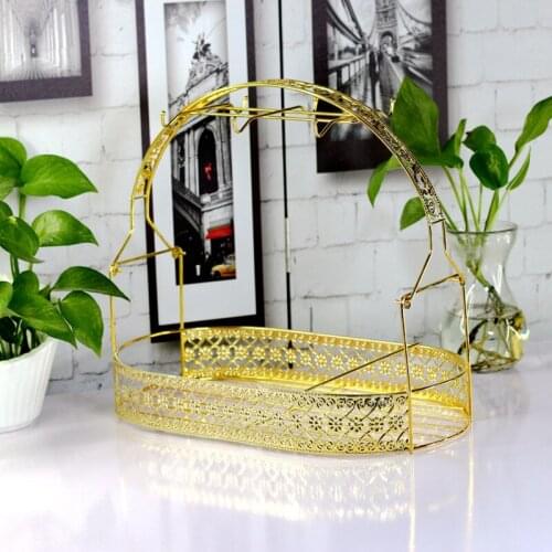 Ceramic Cups Shelf European Style Coffee Cup Rack Cup Organizer Carved Wrought Iron Plating Storage Basket (Golden)
