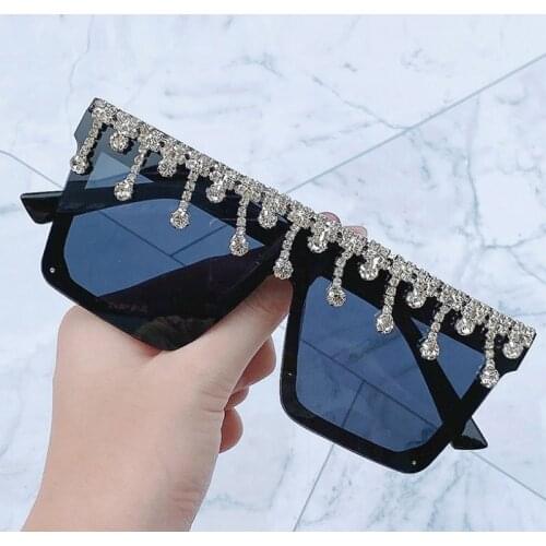 Luxury Rhinestone Sunglasses Women Crystal Decoration Black Shades for women 90s Oversized Sun Glasses Female Men Trend Sunglass