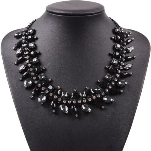 Fashion New Design Black Chain Rhinestone Crystal Necklace for Girls Cheap Elegant Bib Choker Collar Jewelry for Women