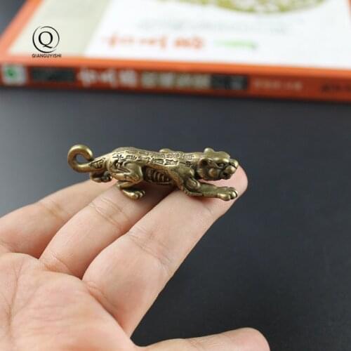 Copper Mini Tiger King Small Ornaments Solid Brass Zodiac Tiger Keychain Pendants Metal Men Car Key Chain Rings Hanging Keyring