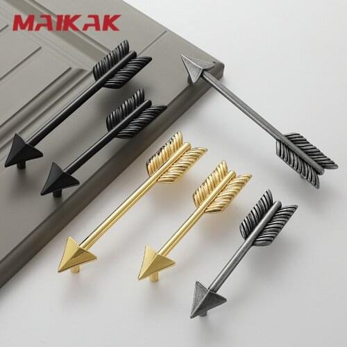 MAIKAK Zinc Alloy Black Silver Door Handle Cabinet Handle Arrow Creative Furniture Handle Door Drawer Knobs Furniture Hardware