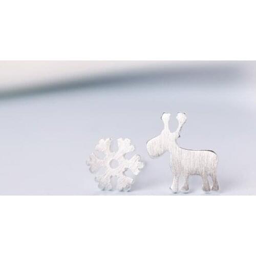Yiustar Fashion Jewelry Christmas Style Snow flake Deer Stud Earrings for Women Girl Fashion Jewelry Gift