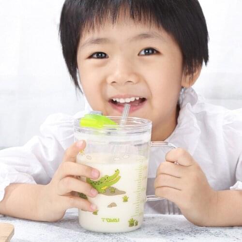 Childrens Water Cup Baby Leak-proof, Handle Scale Milk Cup Creative Cartoon Printing Crocodile Cup with Silicone Straw