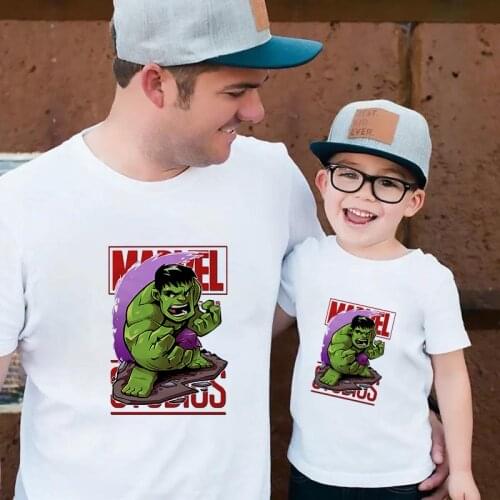 Marvel The Avengers Family Matching Clothes Father And Son Cool Superhero Tshirts Summer Short Sleeve O-neck Super Disney Tops