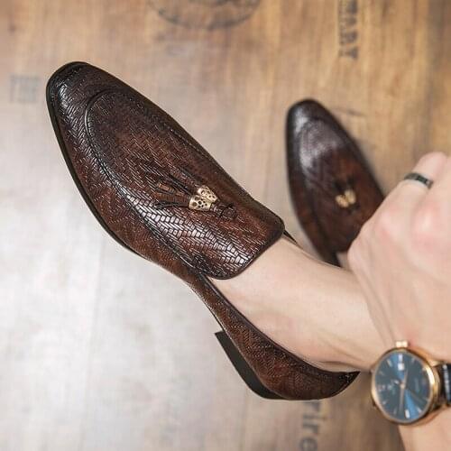 Designer Men Boat Shoes Tassel Vingtage Men Loafers Suede Leather Shoes for Men Casual Male Driving Shoes Moccasin Homme