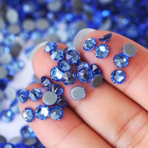 2088 Crystal Light Sapphire New 18 Cut Facets Hot Back Iron On Rhinestone Hot Fix Rhinestones for Clothing Garment