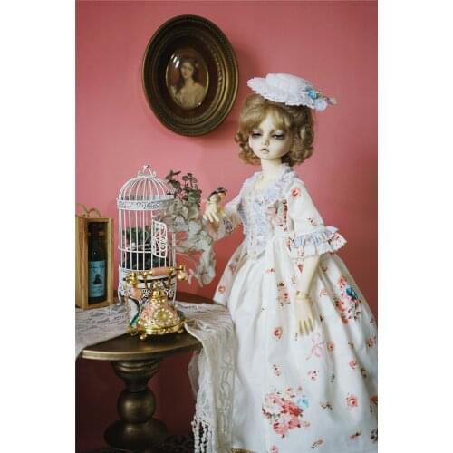 BJD doll clothes is suitable for 1/3, 1/4, 1/6 size giant foll retro doll dress beige floral trailing doll accessories