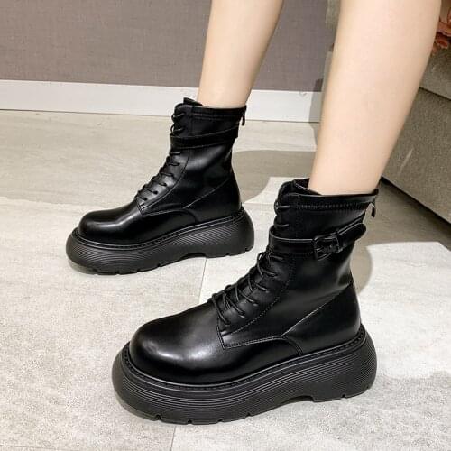 Womens Rubber Boots Shoes Boots-Women Luxury Designer Round Toe Flat Heel Zipper Rain Ladies Med Autumn 2021 Fashion Rock Loli
