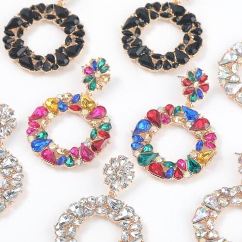 Pauli manfi 2021 New Fashion Metal Acrylic Round Flower Earrings Womens Creative Pop Party Jewelry Accessories