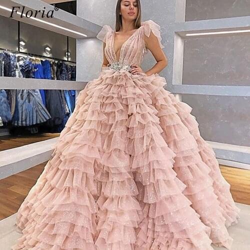New Gorgeous Pink Celebrity Dress Sexy Crystals Red Carpet Dress Middle East Evening Gowns Long 2020 Kaftan Vestido De Festa