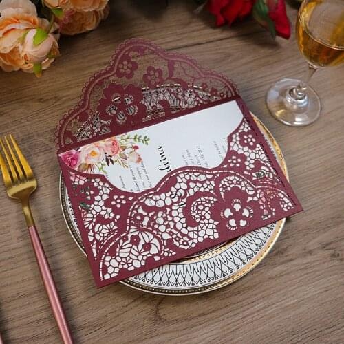 100 pieces/lot) Laser Cut Pocket Burgundy Wedding Invitation Card Customize Print Business XV Birthday Greeting Card IC149