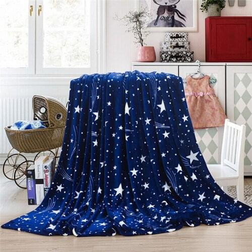 QI JIE LIFE Plush Blankets