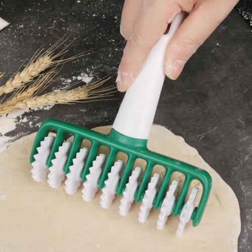 Reusable Rolling Dough Cutter Anti-shock Plastic Pasta Cookie Wheel Roller Cutter Kitchen Gadget Home Bakeware Rolling Pins