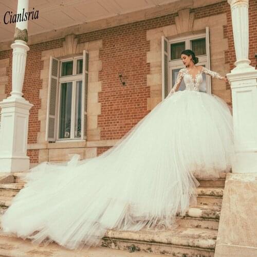 Spraying Long Sleeve Wedding Dresses