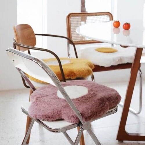 Memory Foam Cushion New Product For Autumn And Winter Soft Elastic Small Daisy Flower Shape Rabbit-like Plush Sofa Chair Cushion