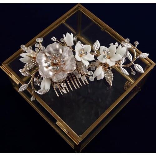 Korean Handmade Leaves Gold Brides Hair Combs Pearls Sticks Rhinestone Wedding Hair Accessories