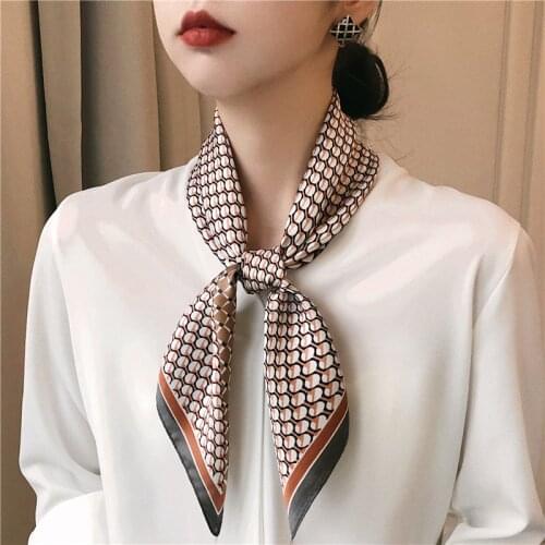 New Spring/Fall Euro Womens Neckerchief Print Small Shawls Imitation Silk Scarf For Women Handkerchiefs Hair Scarf 70X70CM
