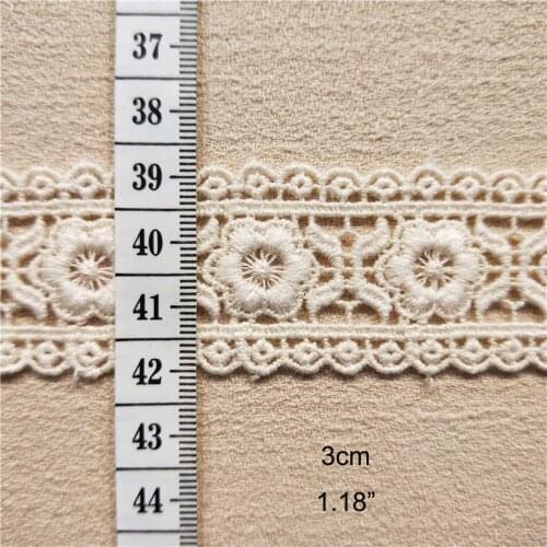 Good quality beige embroidered cotton lace trimmings for clothing DIY water soluable hollow ribbons and trims Lace fabrics