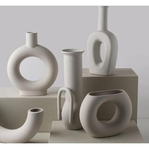 Flower Arrangement Handmade Porcelain Minimalist Dried Flower Vase for Office